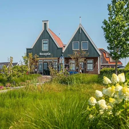 Ferienhaus Markermeer Waterside Retreat *