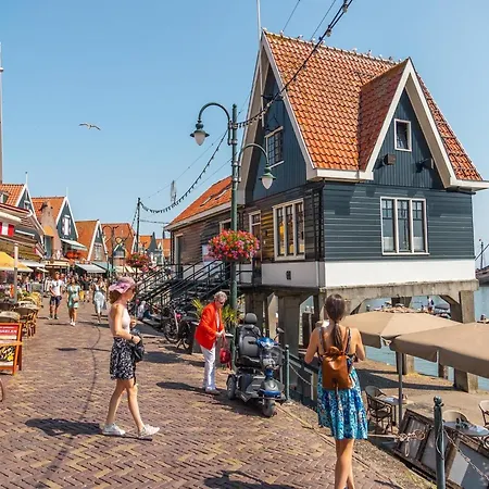 Markermeer Waterside Retreat